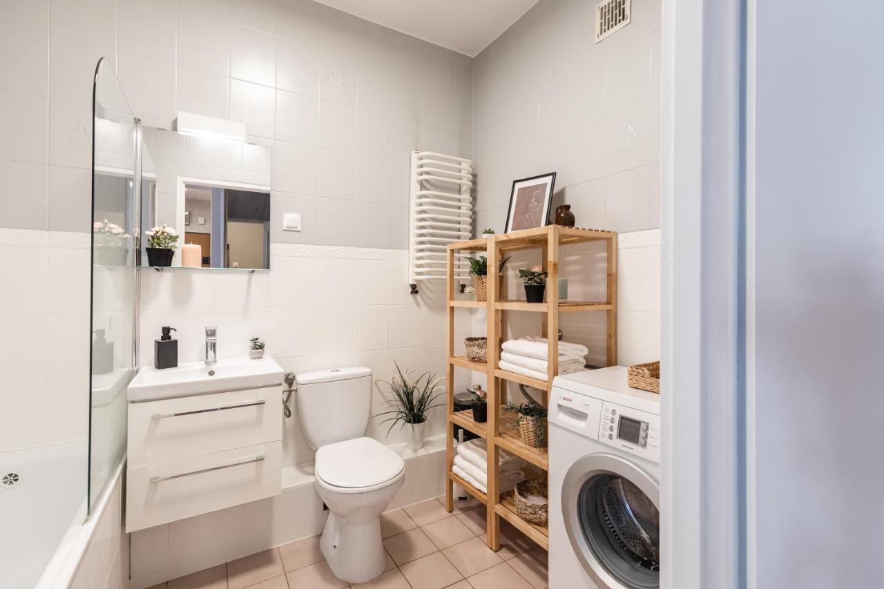 Ferienwohnung Superapart Polnej Rozy 1 Warschau Exterior foto